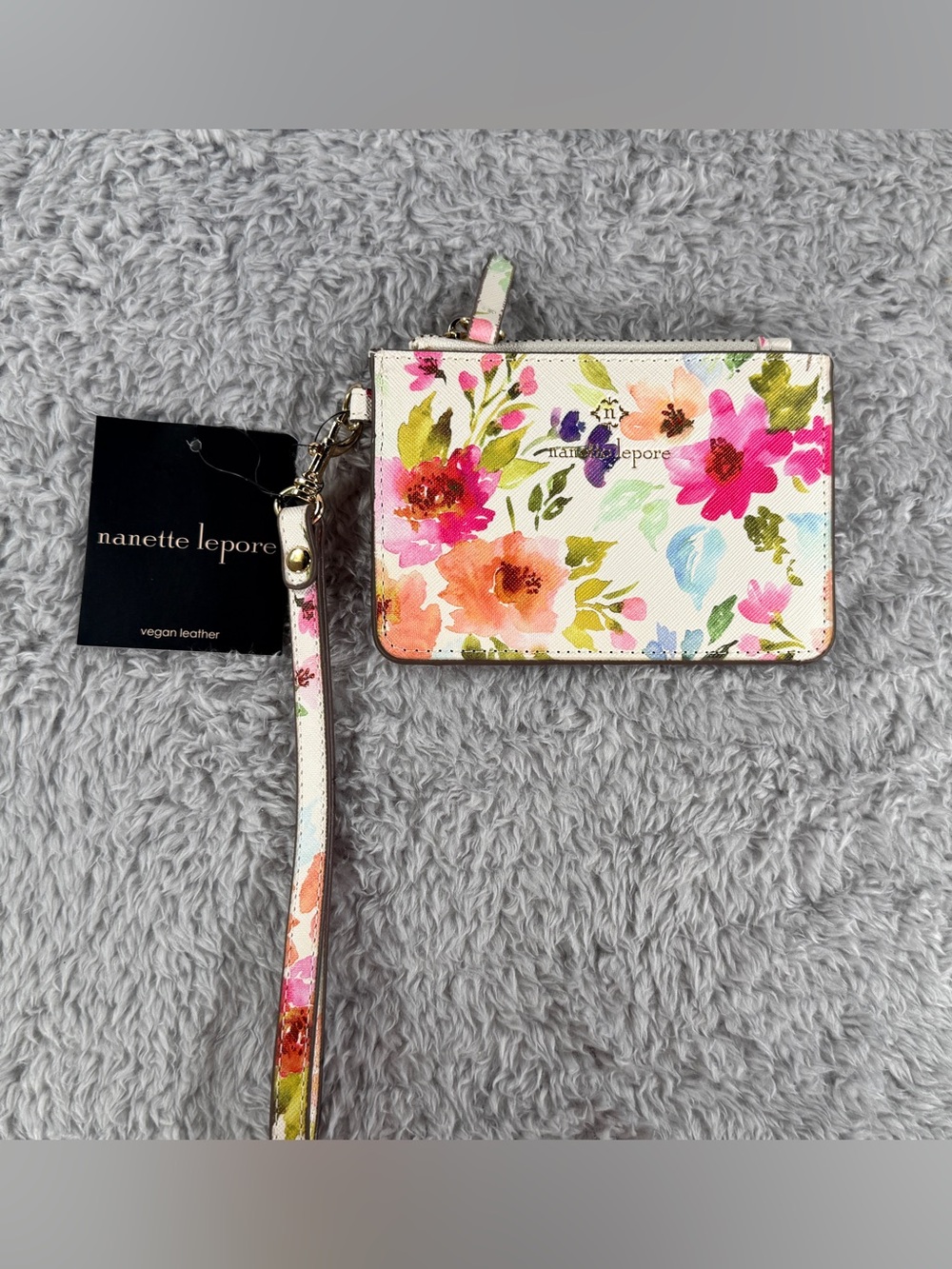 NWT Nanette Lepore White Floral Vegan Leather Wristlet Cardholder